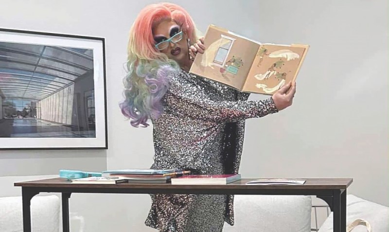 Cassie Nova at story time