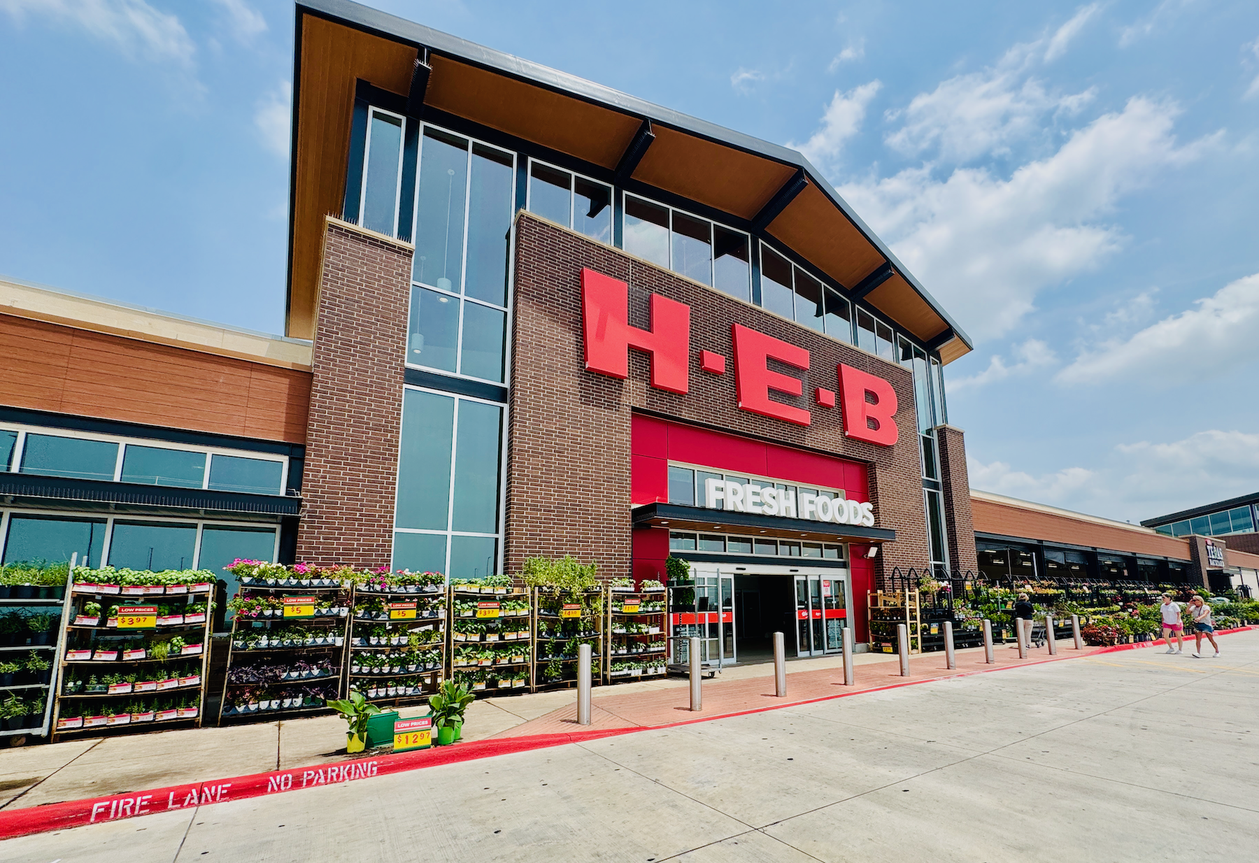 H-E-B storefront