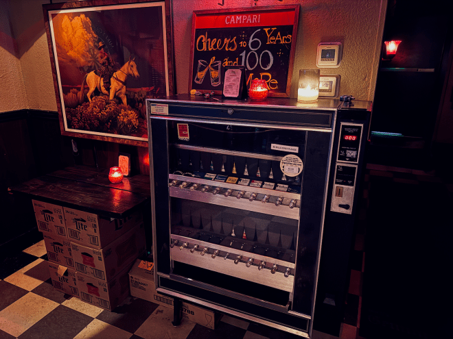 Ciggie Machine at Mike's Gemini Twin